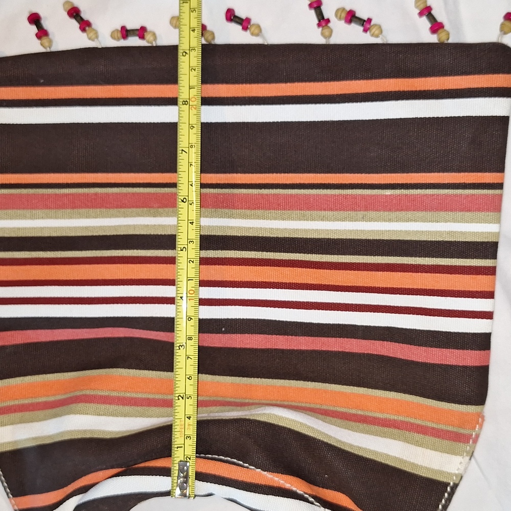 Bohemian striped purse with wooden circle handles - Picture 9 of 9